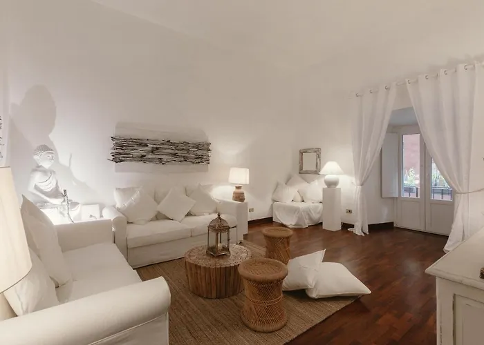Charme Luxury Flat Campo Dei Fiori דירה