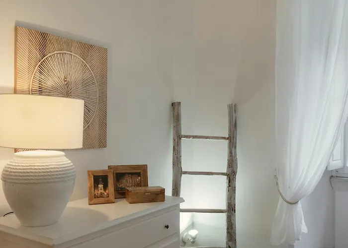 Charme Luxury Flat Campo Dei Fiori דירה *